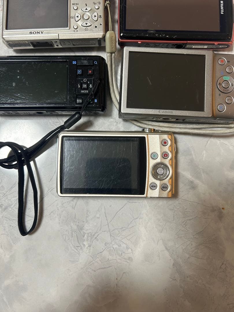 コンパクトデジカメ7台まとめ売り（ジャンク品）