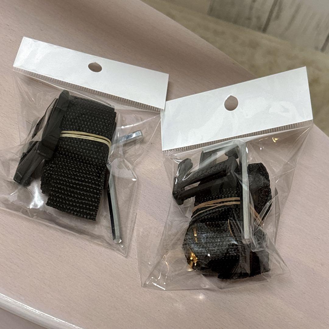 美品 アイリスオーヤマ ベビーチェア 2脚セット ハイチェア 木製 ベルト付き