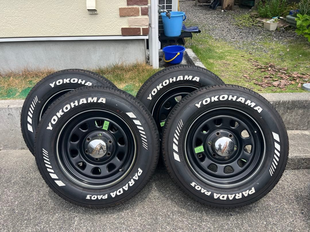 ヨコハマパラダ（ホワイトレター） 215/65R/60C