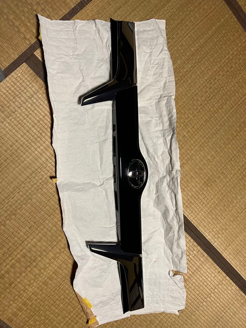 エスクァイア 80後期 リアガーニッシュ ノア ヴォクシー