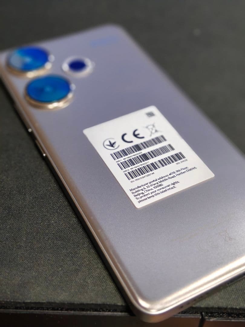 POCO F6 本体 8G.256GB ケース、フィルム付き　チタンカラー