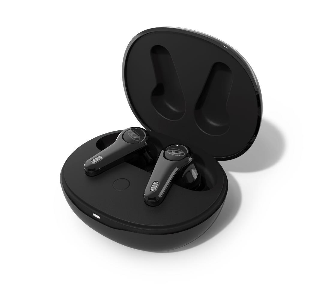 【新品未使用】DIESEL ノイズキャンセル ワイヤレスイヤホン ブラック