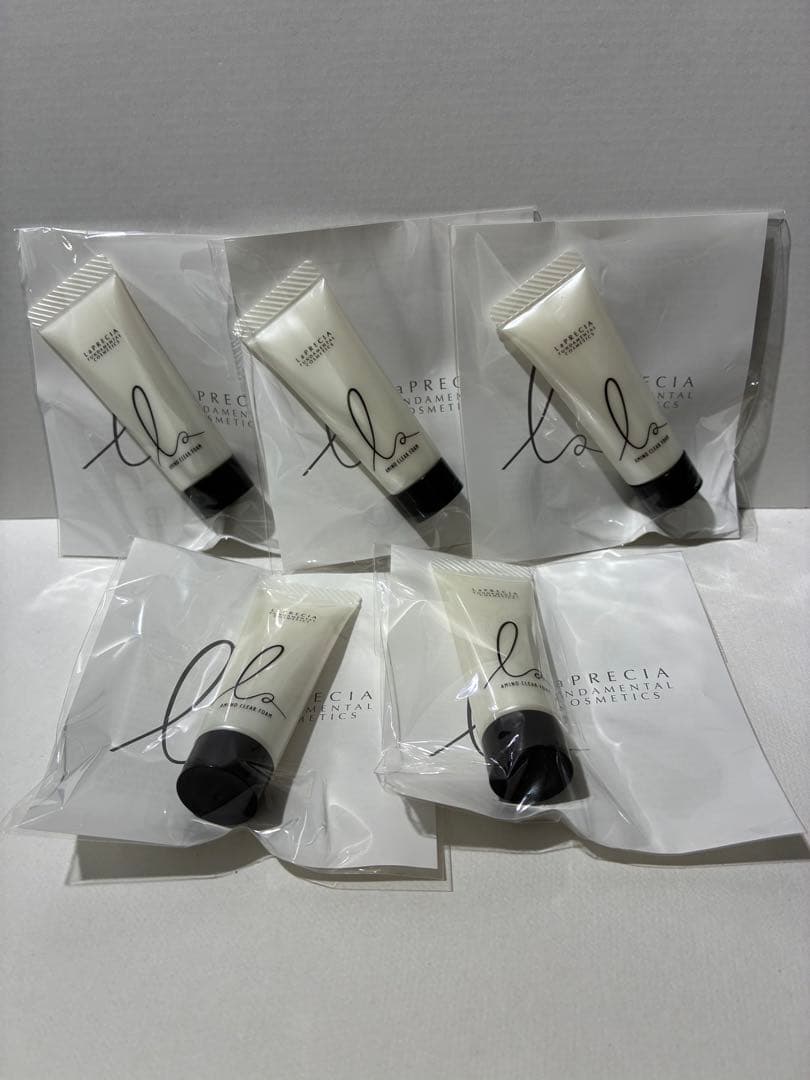 キウラ・プレシア クレンジング・洗顔・化粧水・クリーム2種合計31個セット