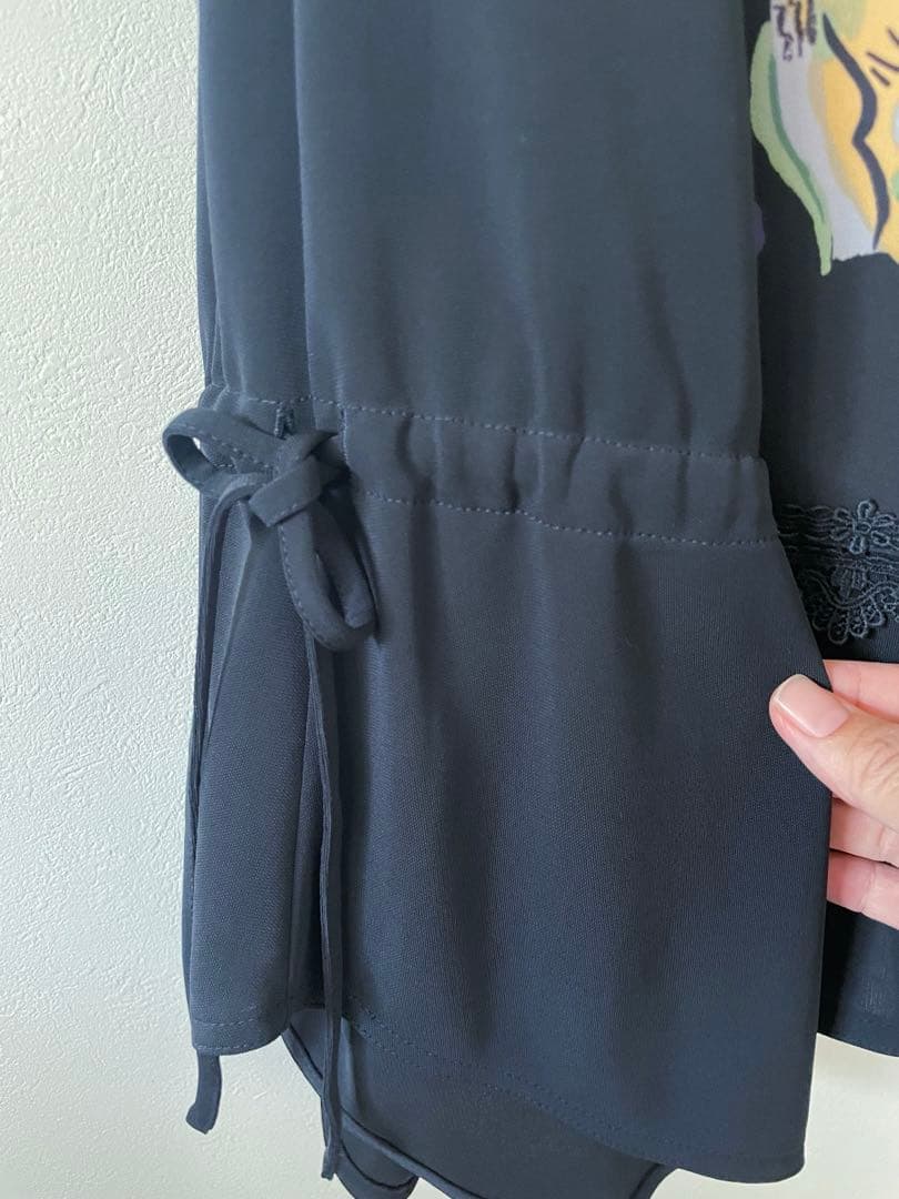 トクコプルミエブォル花柄ノースリーブチュニック