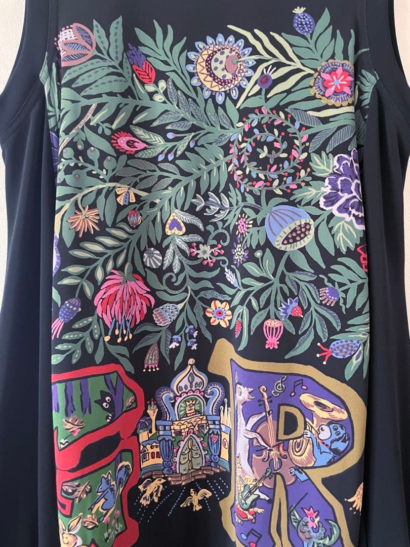 トクコプルミエブォル花柄ノースリーブチュニック