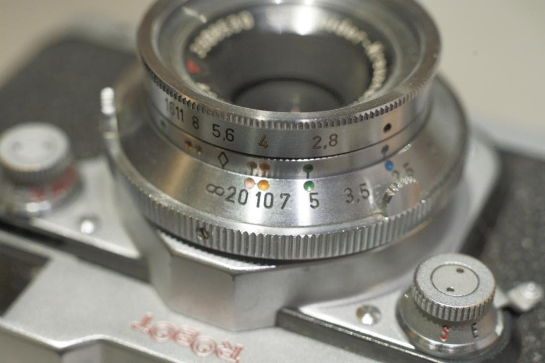 ロボットローヤル　修理不能　EFマウントアダプターつき　レンズ遊び可　付属品多数