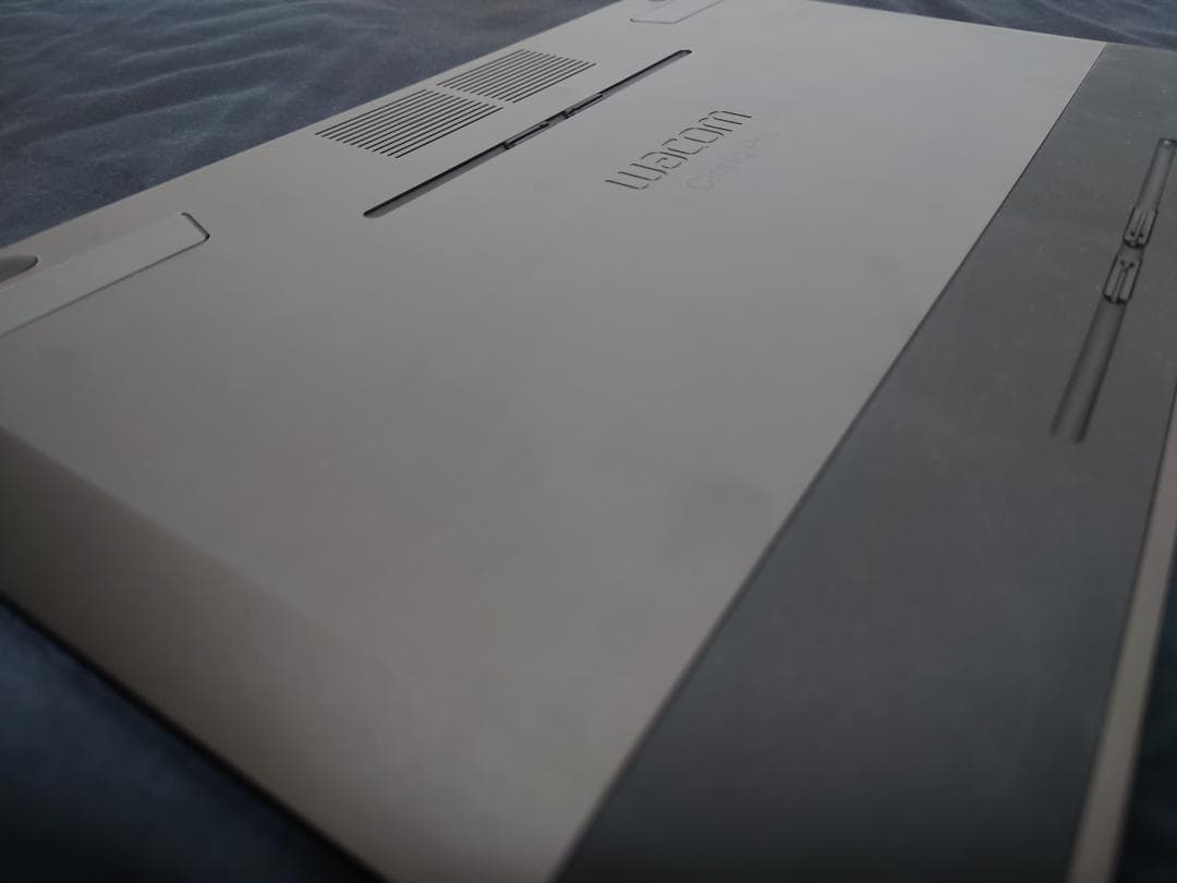 Wacom Cintiq Pro 16 (2017) 液晶ペンタブレット