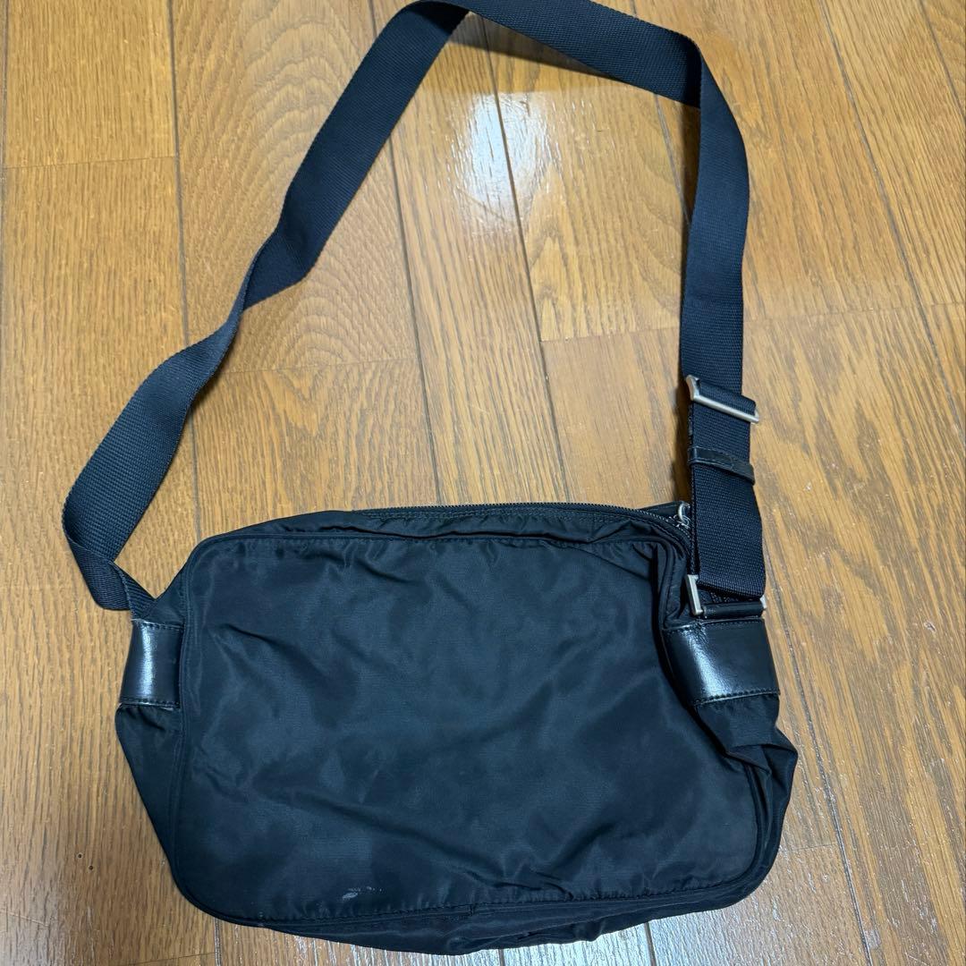 PRADA プラダ　ショルダーバッグ