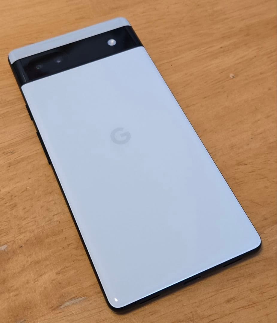 Google Pixel 6a ケース付き