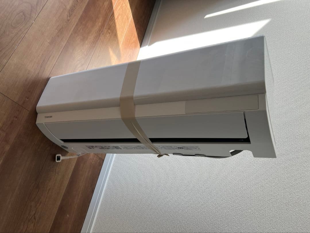 2022年製 RAS-J221M(W) エアコン本体