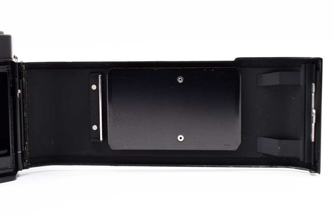 【美品・完動品】Nikon FE ブラック ボディ フィルムカメラ #C04