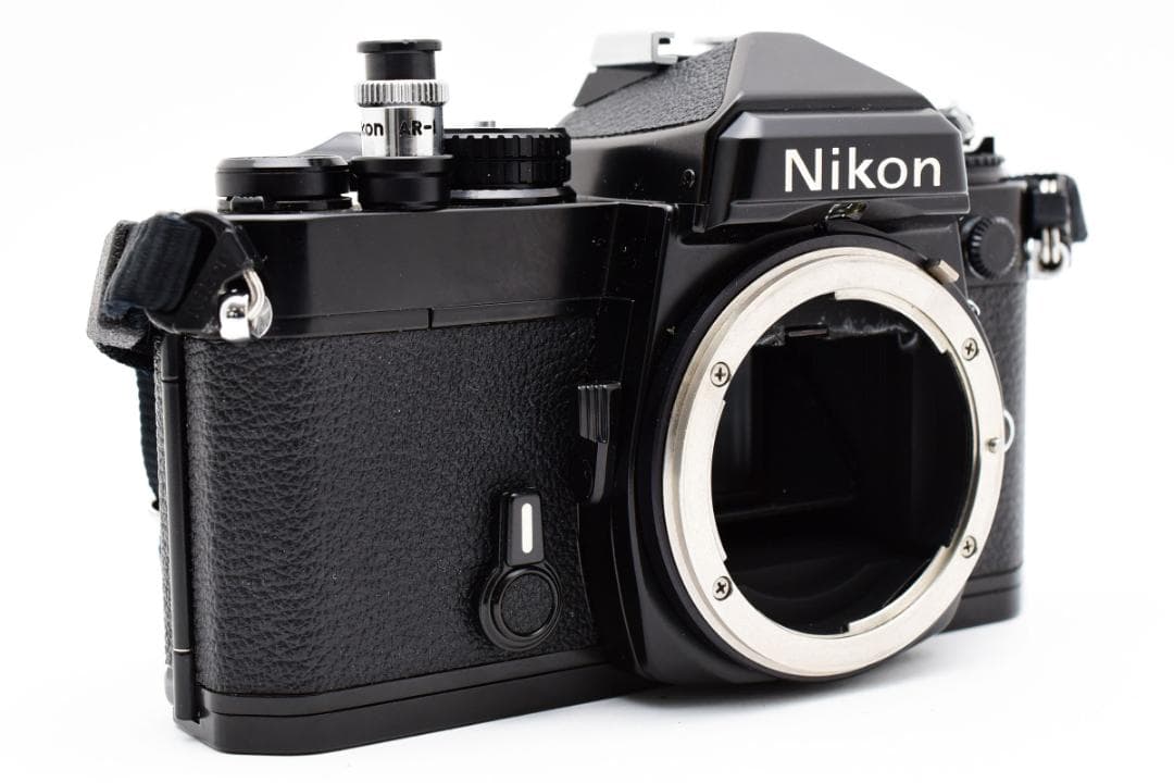 【美品・完動品】Nikon FE ブラック ボディ フィルムカメラ #C04