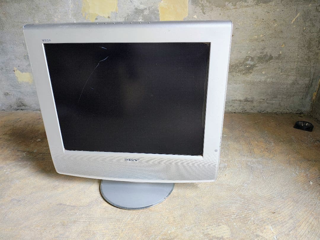 レトロ液晶テレビSONY WEGA KLV-20SP2 本体のみ ジャンク