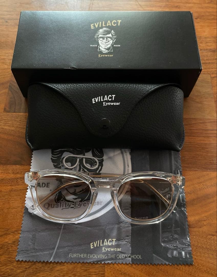 極美品 EVILACT イーブルアクト サングラス YALE Ⅱ