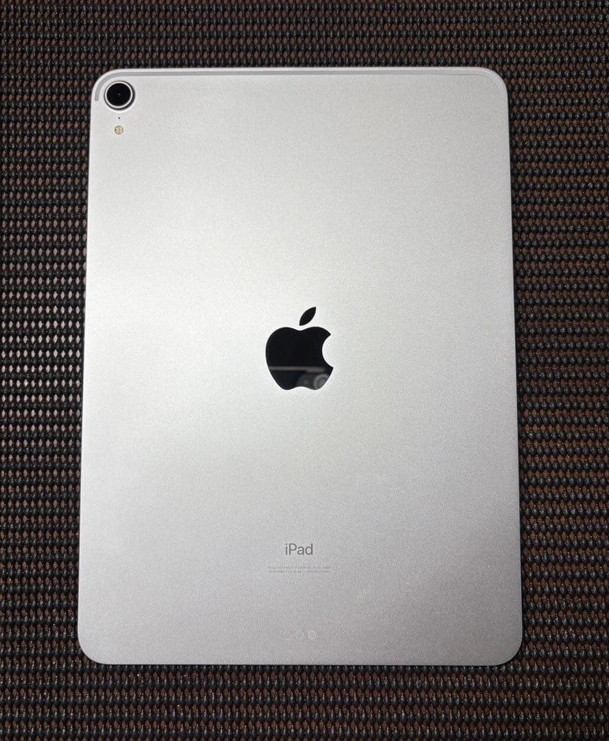 美品　Apple iPad Pro11インチ　第一世代　即日発送