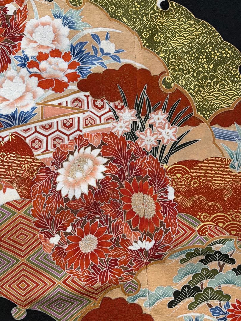 着物リメイク　黒留袖　ロングワンピース　　花鞠