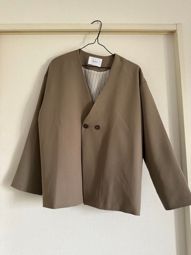 男児用　カーキセットアップ　160cm