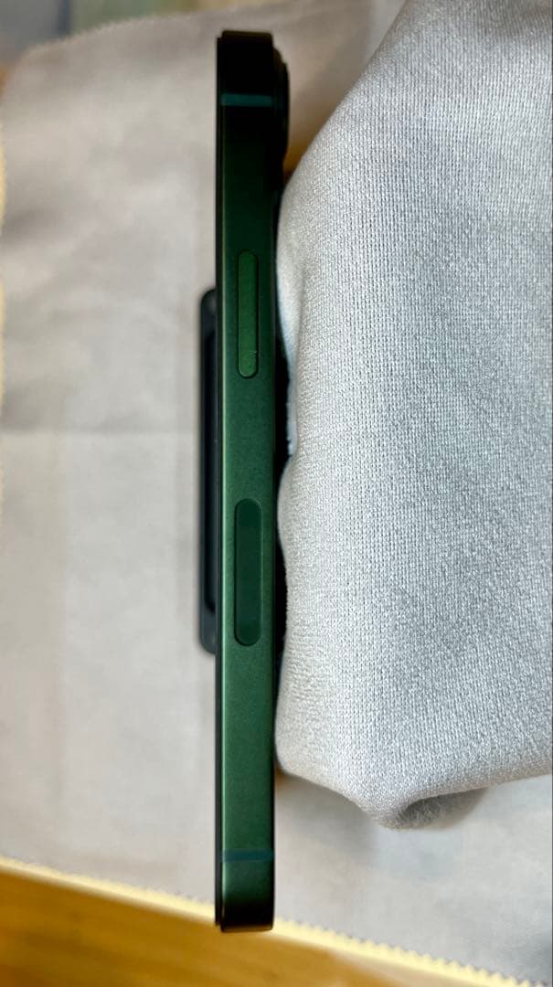 iPhone 13 mini 256GB バッテリー81％気まぐれ値下げ