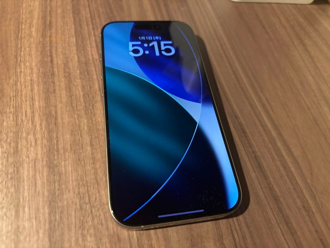 Apple iPhone 16pro本体　美品