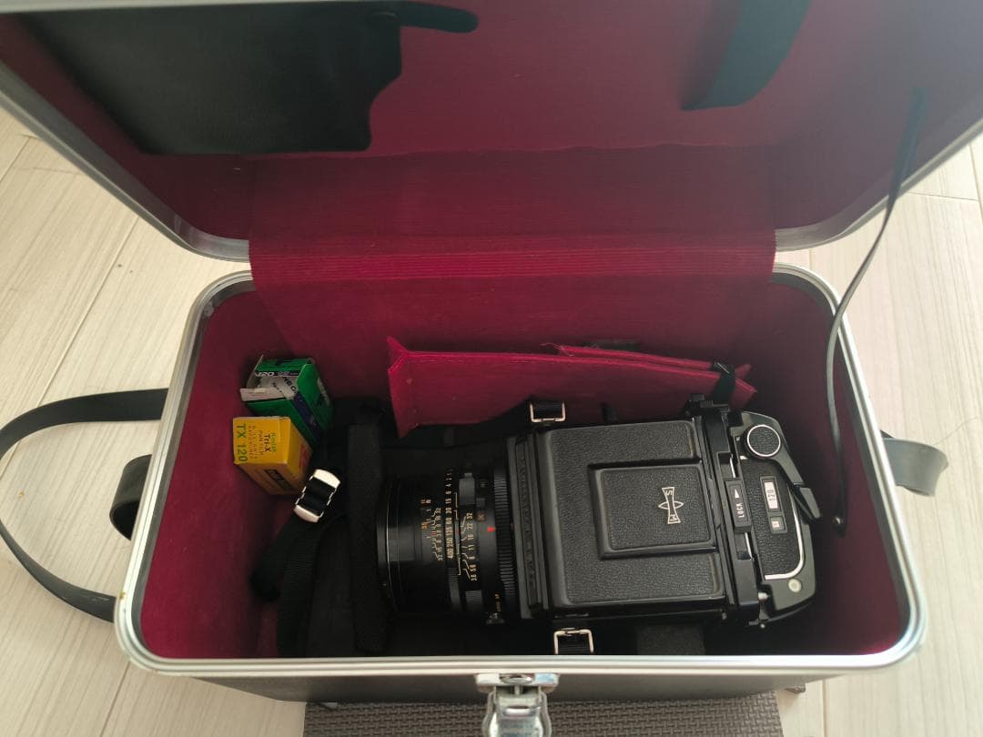Mamiya RB67 中判カメラ　付属品・ケース付