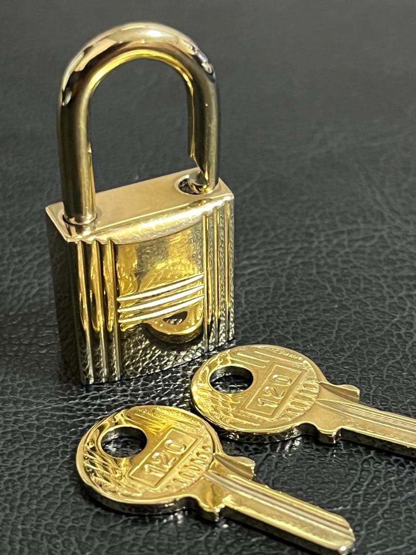 エルメス　ゴールド　カデナ　南京錠　鍵　120 鍵2本付