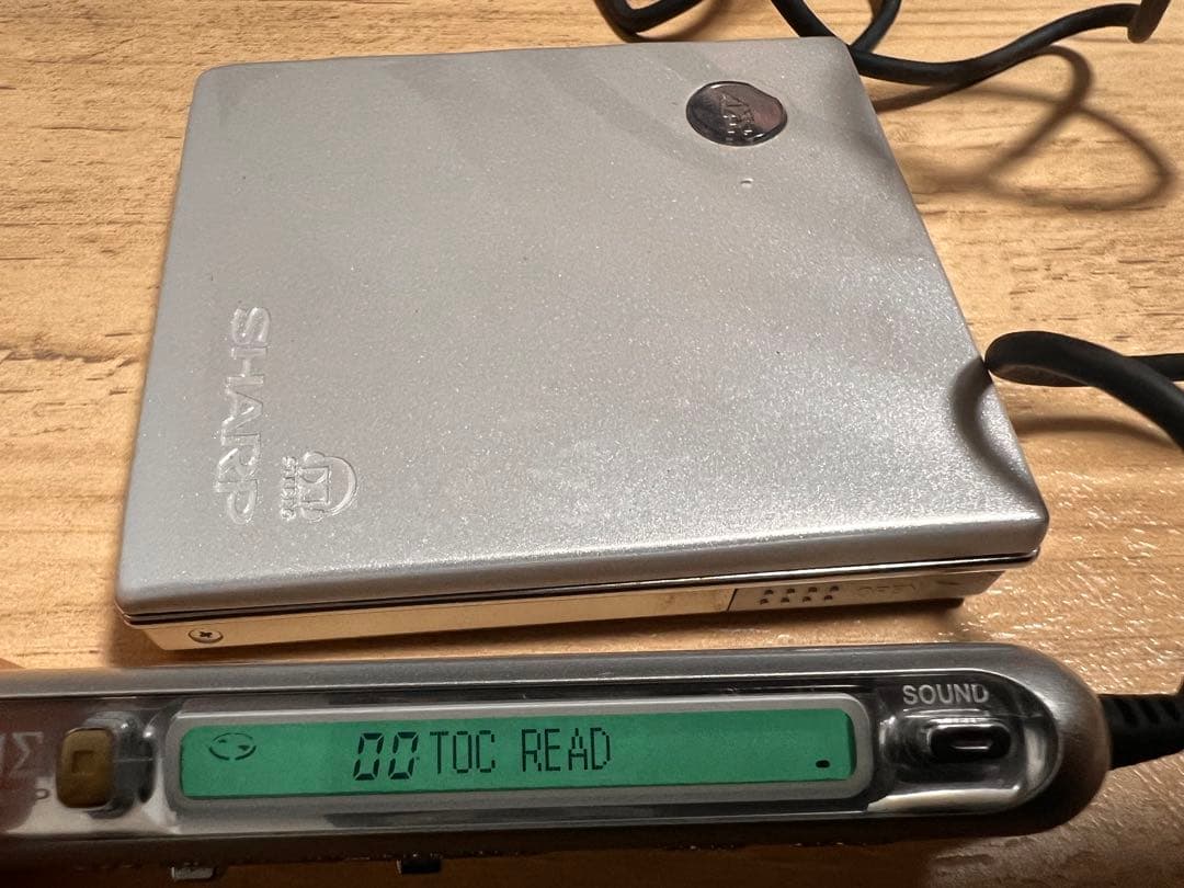 SHARP ポータブルMDプレーヤー Auvi 充電スタンド付き