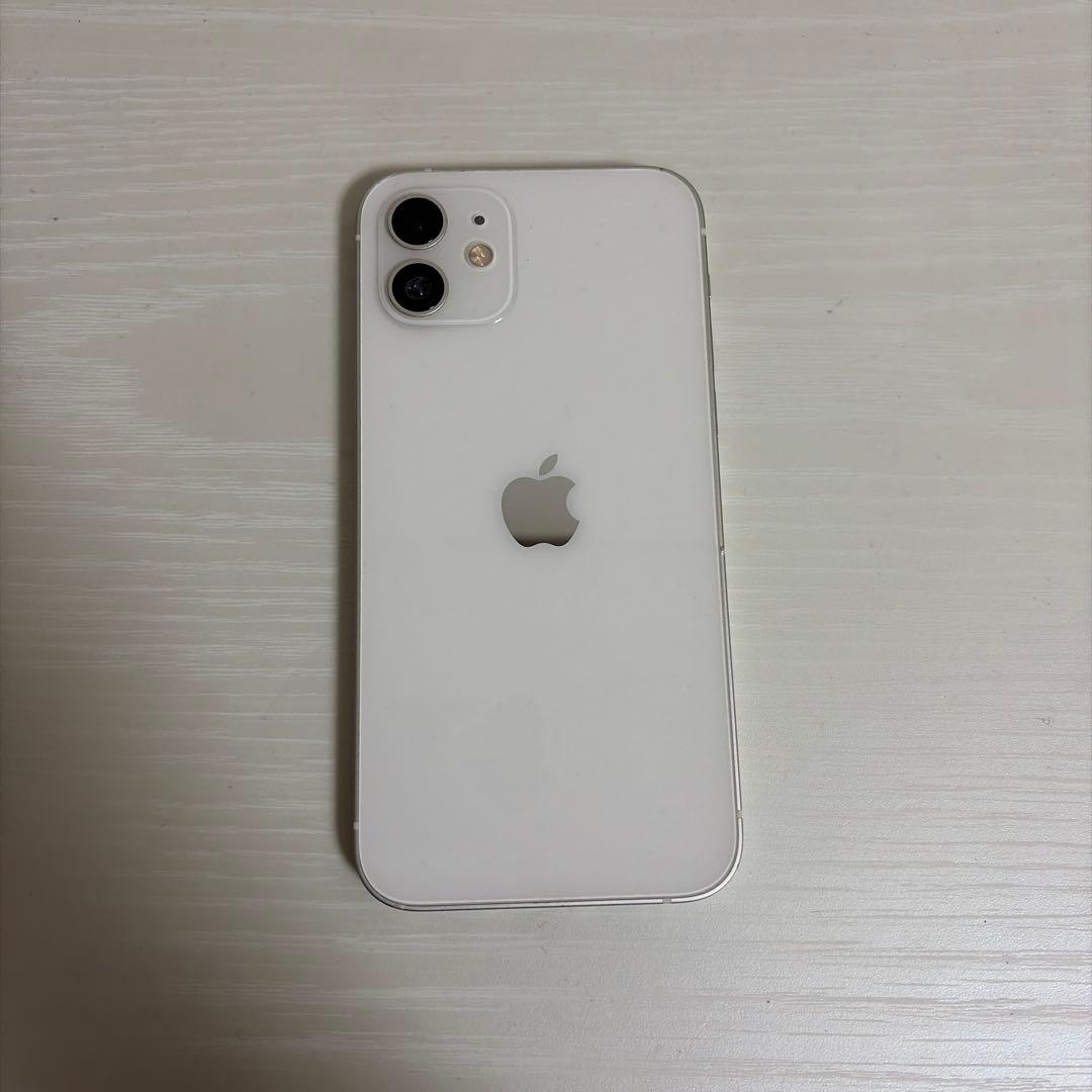 Apple iPhone 12 64GBホワイト 本体