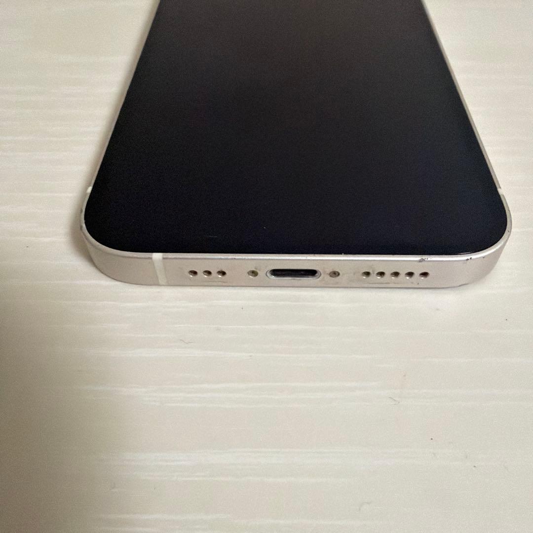 Apple iPhone 12 64GBホワイト 本体