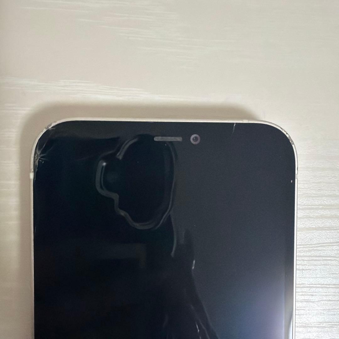 Apple iPhone 12 64GBホワイト 本体