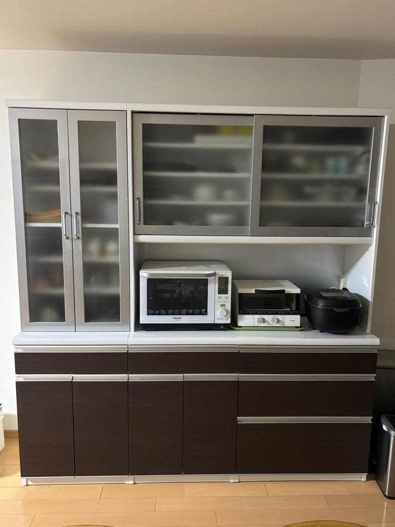 【引き取り限定】ぬぬん⭐︎食器棚　カップボード2点セット