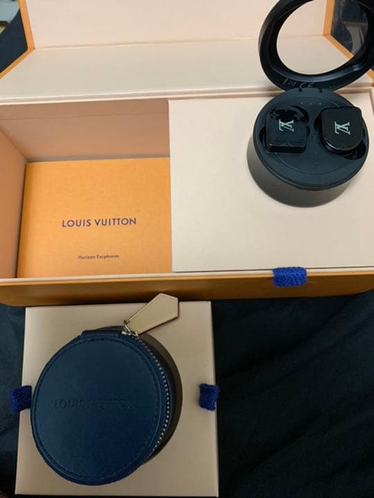 ルイヴィトン ワイヤレスイヤホン 使用回数2回