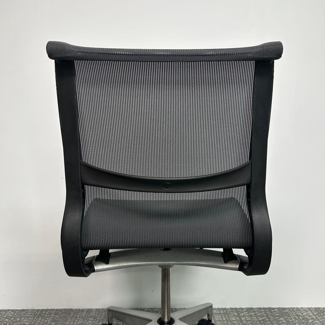 ぱぱさん　Herman millerハーマンミラーSetu（セトゥ）チェア