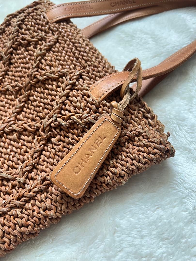 ベカシャネル　編み込みバッグ　ヌメ革