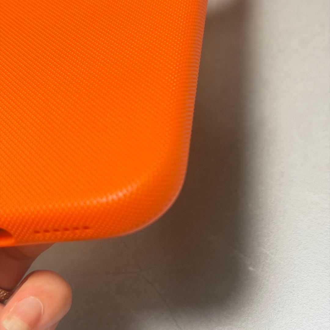 beats オレンジ iPhone17promax ケース apple購入品