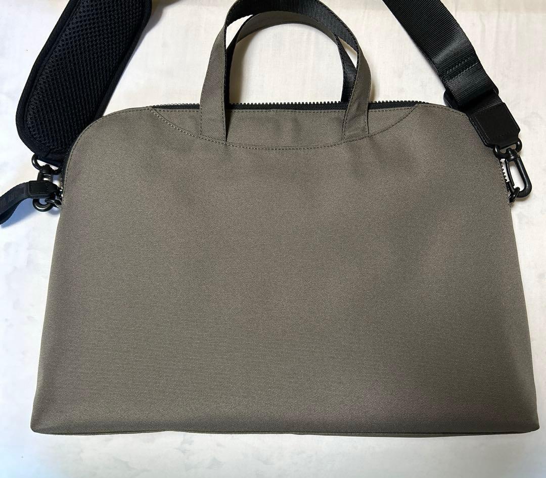 MARY QUANTビジネスPCバッグ