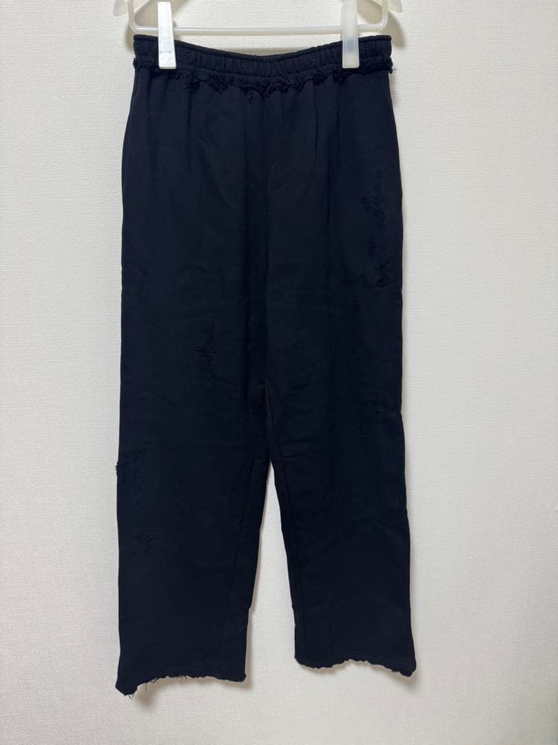 パンツ DISTRESS Regular Sweatpants / Black