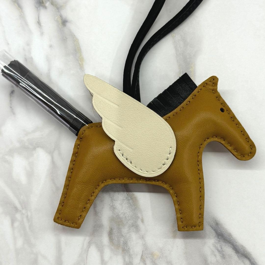 【年末セール】31日まで 未使用品 エルメス ロデオペガサス PM茶色系 Z刻印