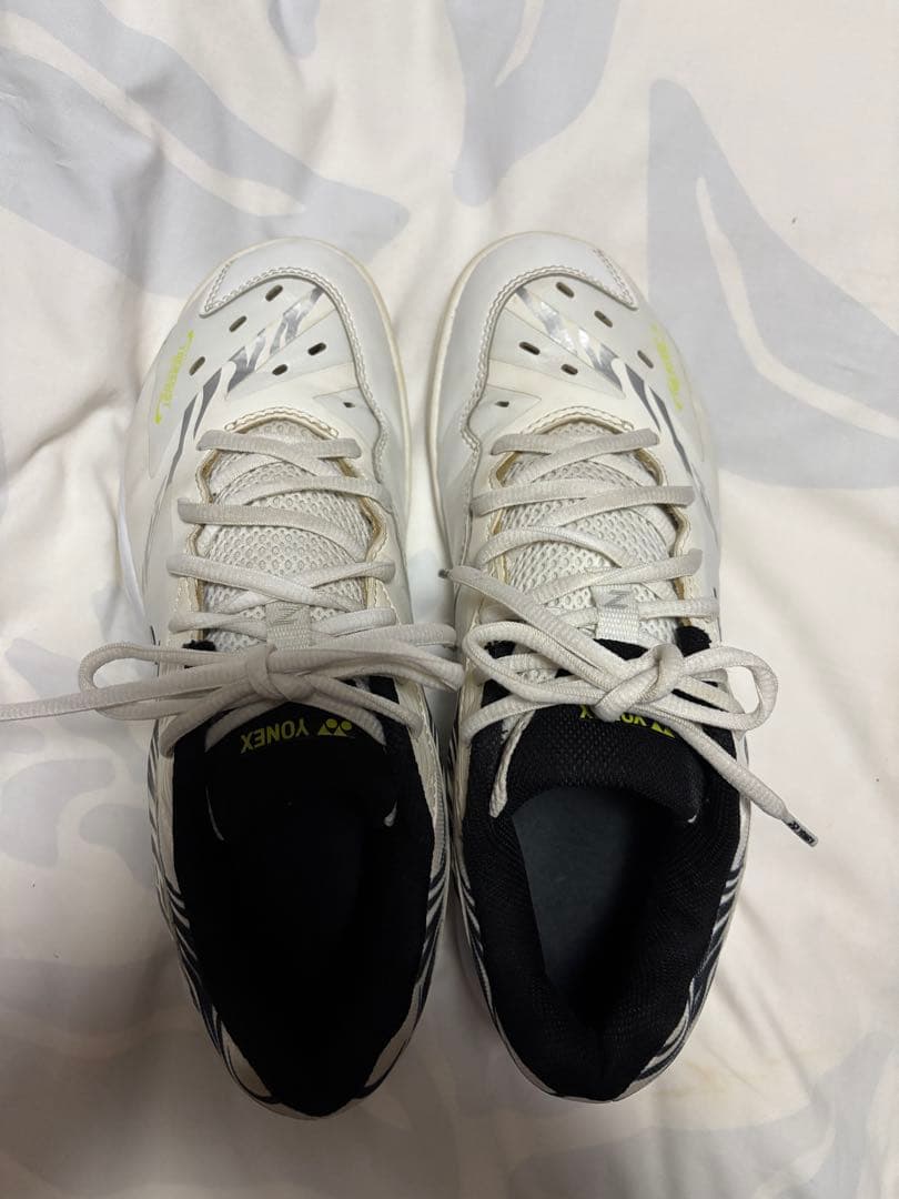 YONEX ヨネックス　桃田モデル　バドミントンシューズ