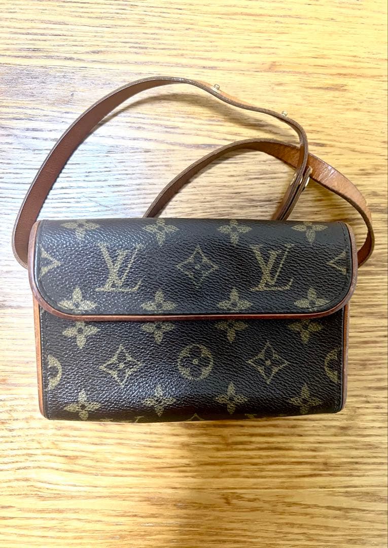 ポコ Louis Vuitton モノグラム ボディバッグ ウエストポーチ