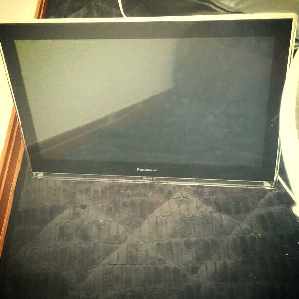 Panasonic １５インチ 持ち運びテレビ