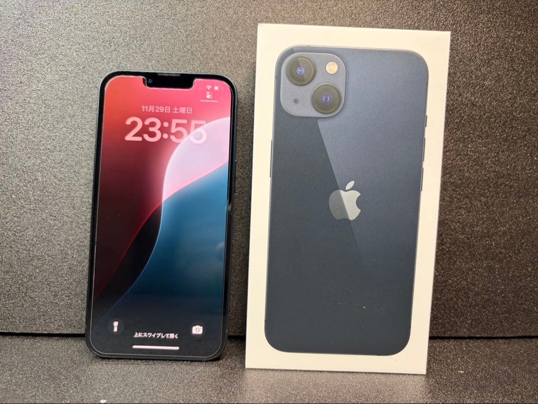 iPhone13 SIMロックなし　Apple 128GM ミッドナイト