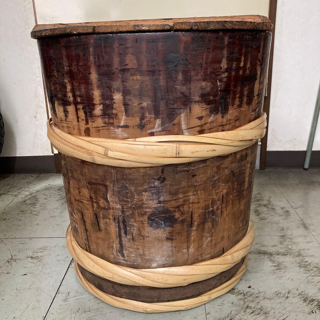 漆塗り木桶　蓋付き