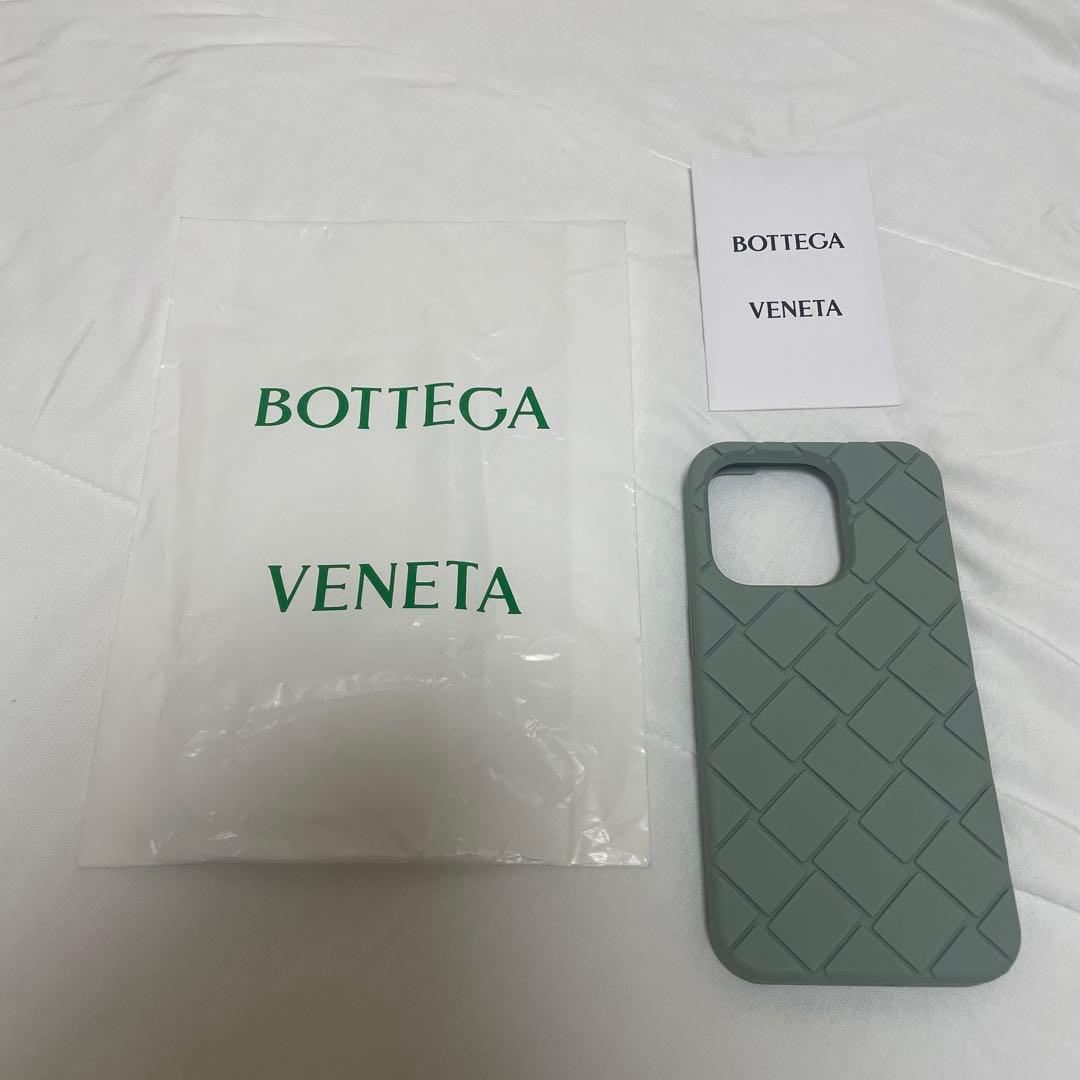 BOTTEGA VENETA iPhone14,14pro用ケース グリーン