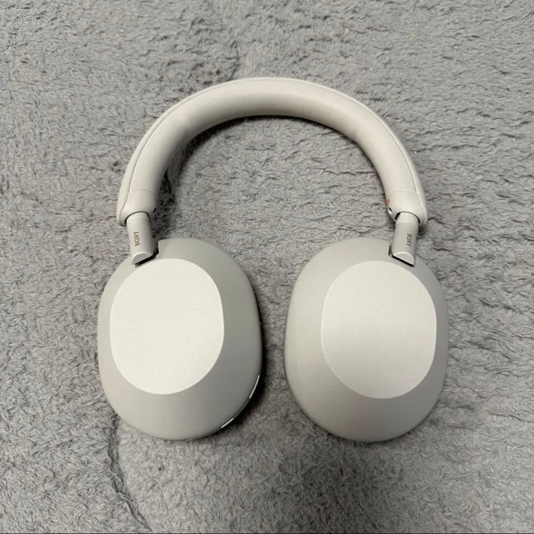 SONY ヘッドホンWH-1000XM5 プラチナシルバー