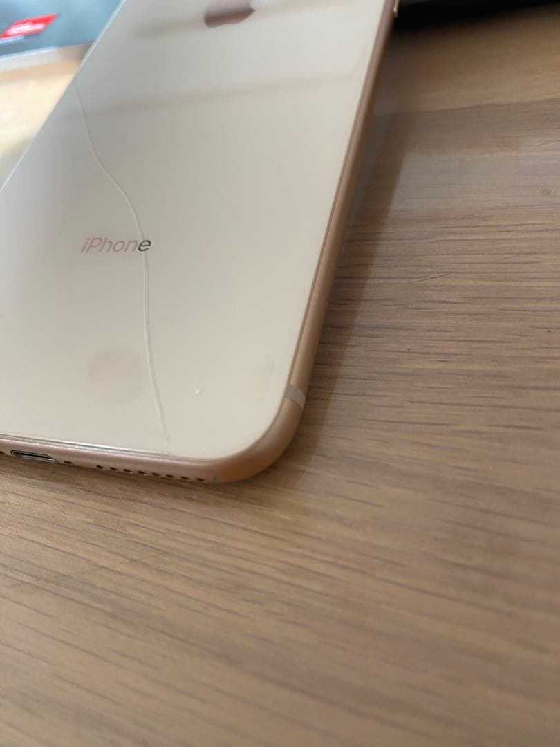 iPhone 8 Plus 64GB SIMフリー アクチ解除 本体 ゴールド