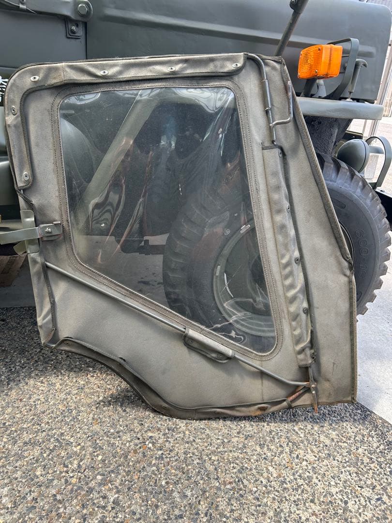 三菱ジープドア　りゅう