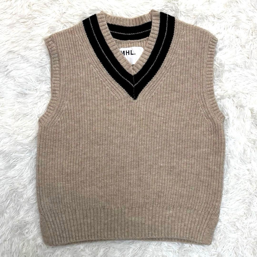 【23AW✨】MHL. ウールリブ ニットベスト Vネック ベージュ M