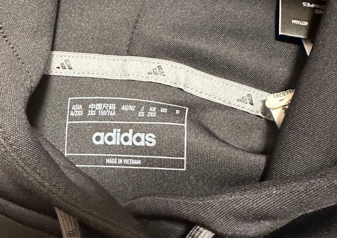 ダンボールニット　セットアップ　ビッグアディダスロゴ　春秋冬　サイズS 長袖