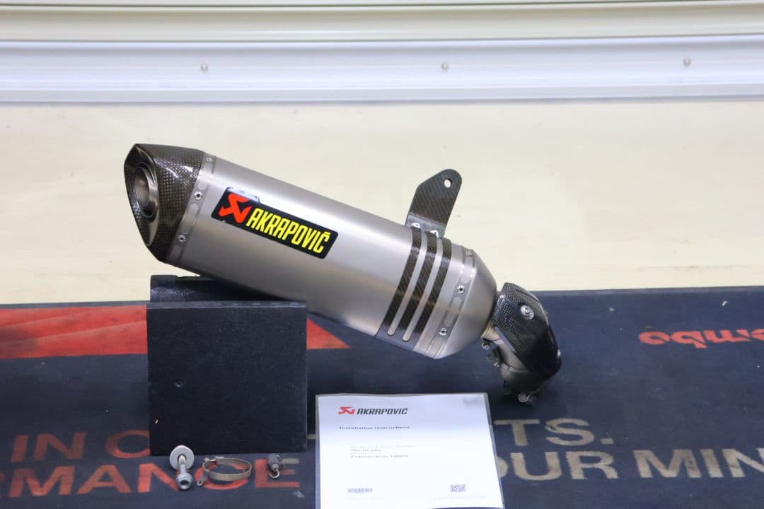 NINJA1000SX 20-24 アクラポビッチ　スリップオンマフラー　チタン