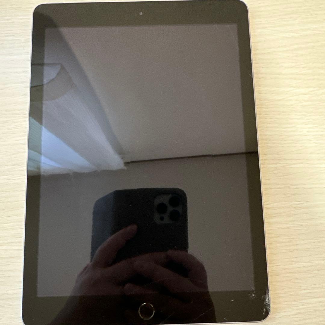 iPad 第5世代　32GB